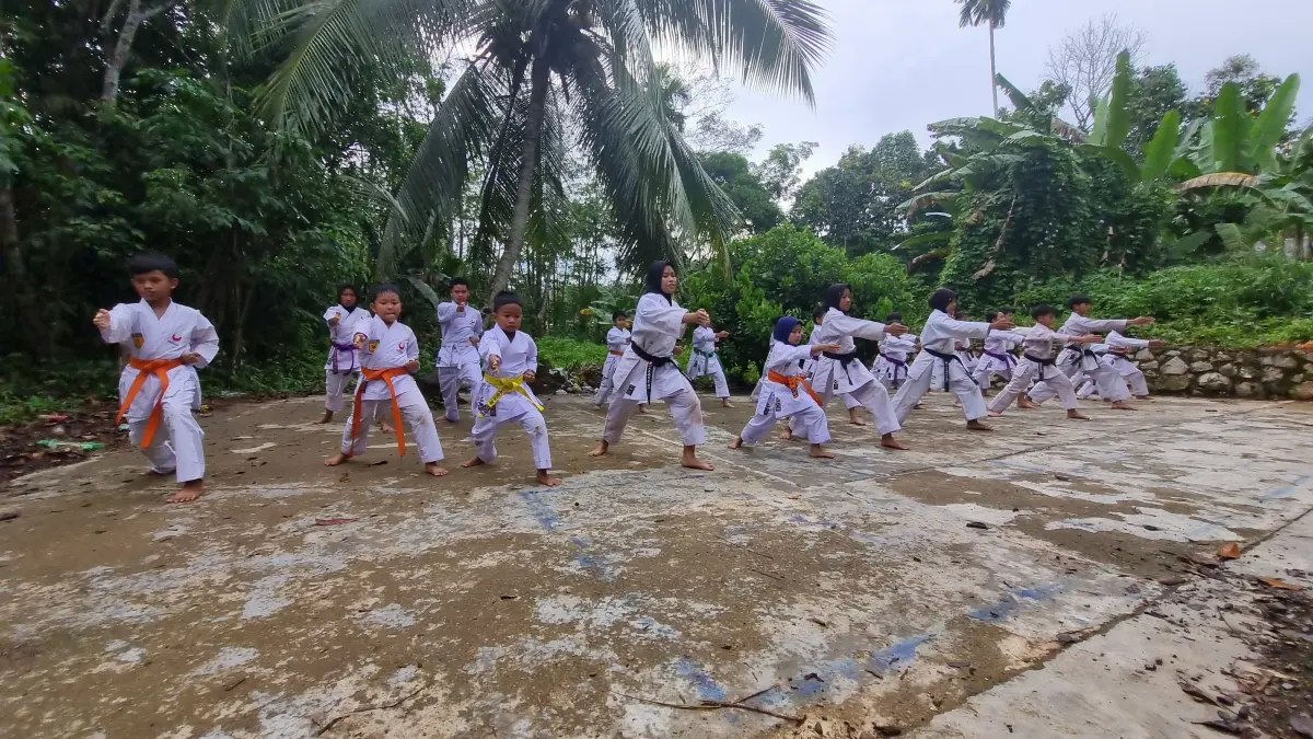 12 Atlet ASKI Balangan Uji Mental di Kejuaraan Shukaido 2026